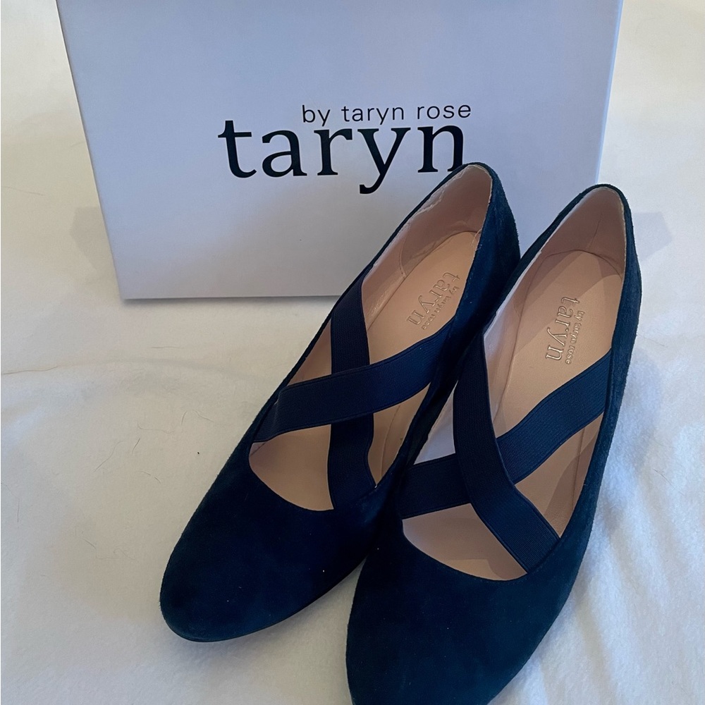 Taryn Rose navy suede wedge